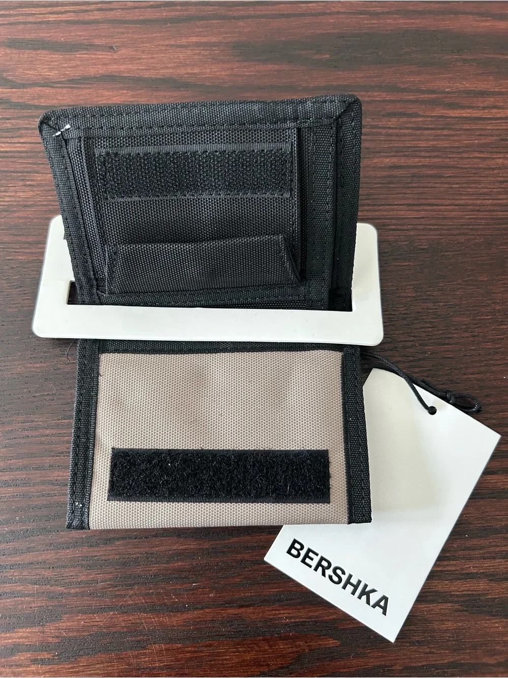 Bershka compact trifold